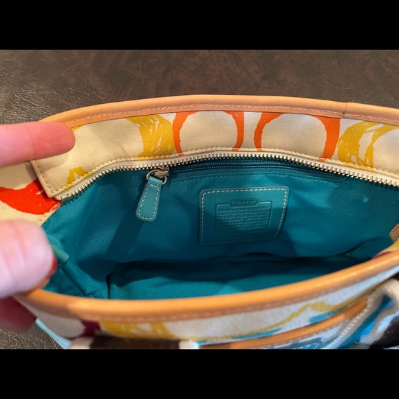 Coach Purse. Multi-colored - Picture 3 of 4